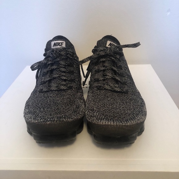 Nike VaporMax Air Men’s running shoes - Picture 2 of 8